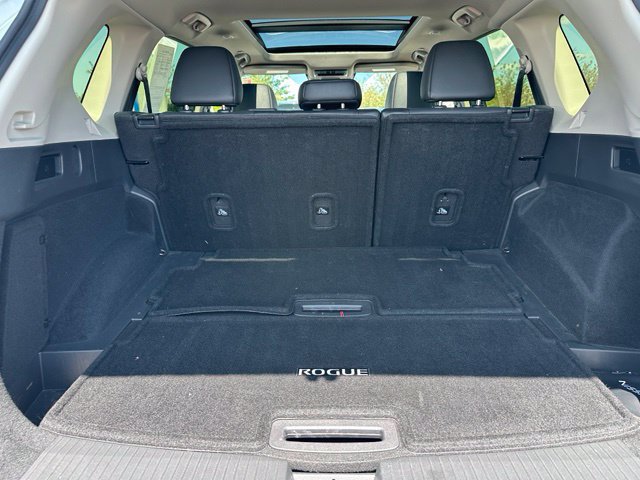 Used 2024 Nissan Rogue Platinum w/ Platinum Premium Package AWD/4WD image 10