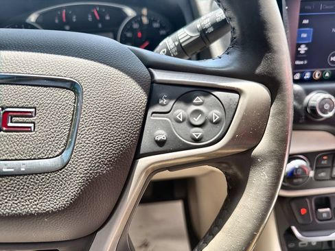 Used 2020 GMC Terrain Denali w/ Denali Premium Package FWD image 21