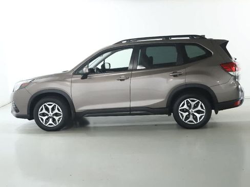 Used 2023 Subaru Forester Premium AWD/4WD image 41