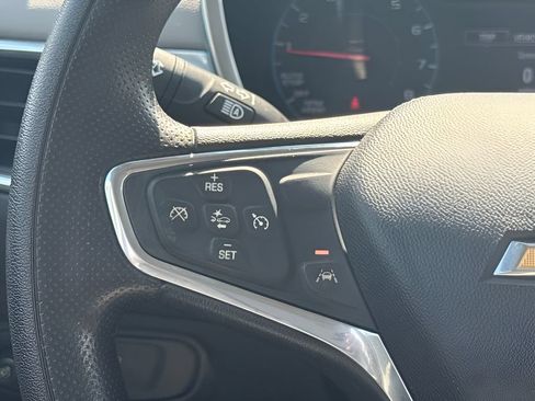 Used 2020 Chevrolet Equinox LS FWD image 13
