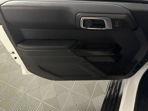 Used 2025 Ford Bronco Outer Banks AWD/4WD image 29