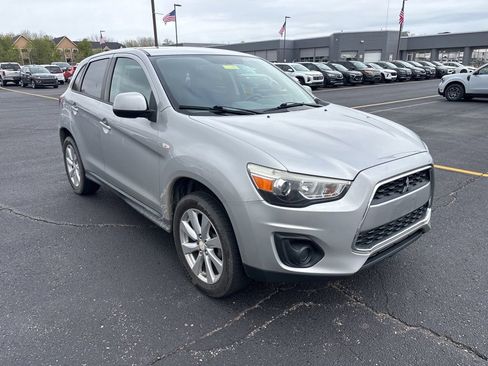 Used 2015 Mitsubishi Outlander Sport ES FWD image 3