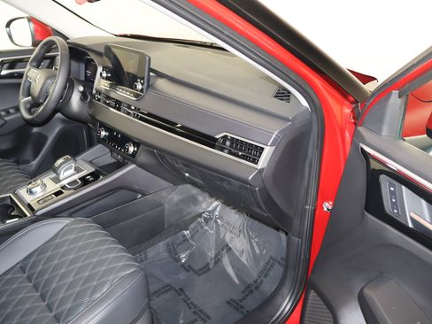 Used 2024 Mitsubishi Outlander SEL image 41