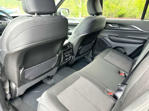 New 2026 Jeep Grand Cherokee Laredo X image 24