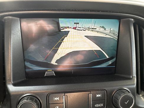 Used 2022 Chevrolet Colorado LT w/ Fleet Safety Package image 13