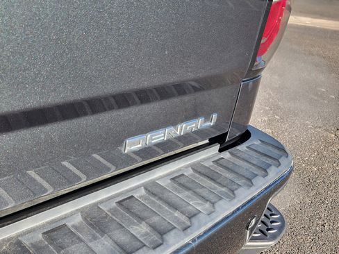 Used 2018 GMC Sierra 1500 Denali w/ Denali Ultimate Package image 19