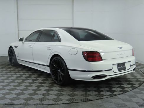 Used 2025 Bentley Flying Spur Plug-In Hybrid image 7