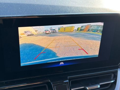 Used 2025 Chevrolet TrailBlazer LT AWD/4WD image 22