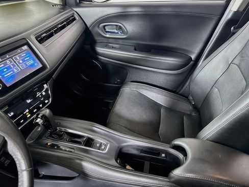 Used 2021 Honda HR-V EX-L image 24