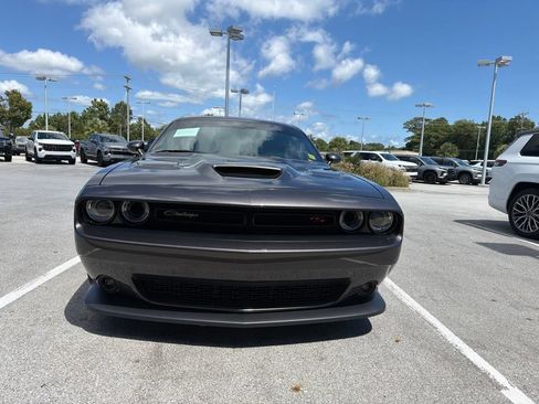 Used 2023 Dodge Challenger R/T Scat Pack RWD image 8