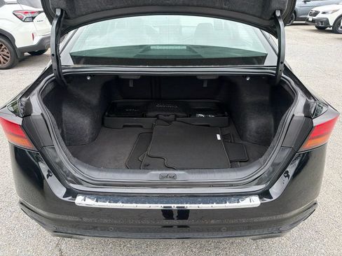 Used 2023 Nissan Altima 2.5 SL FWD image 17