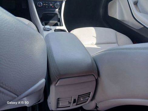 Used 2014 Mercedes-Benz CLA 250 image 25