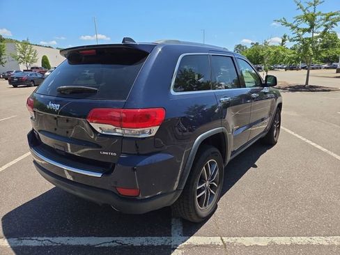 Used 2017 Jeep Grand Cherokee Limited AWD/4WD image 3