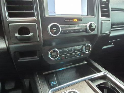 Used 2021 Ford Expedition Max Limited image 15