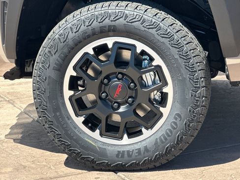 New 2026 Toyota Tacoma TRD Off-Road AWD/4WD image 31