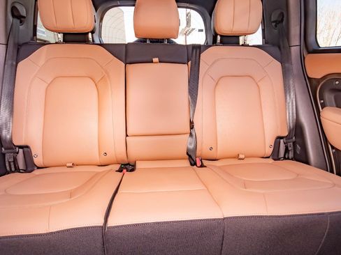 New 2025 Land Rover Defender 110 X image 47