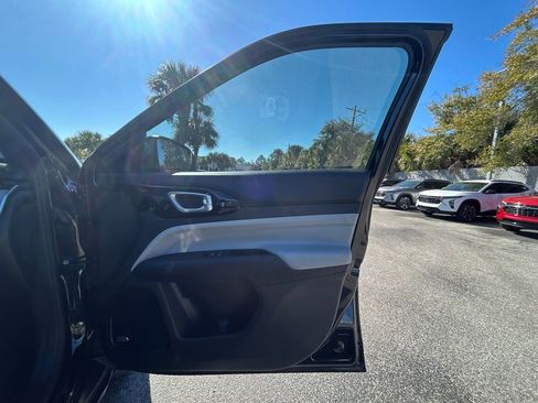 Used 2023 Jeep Compass Limited w/ Sun and Sound Group image 29