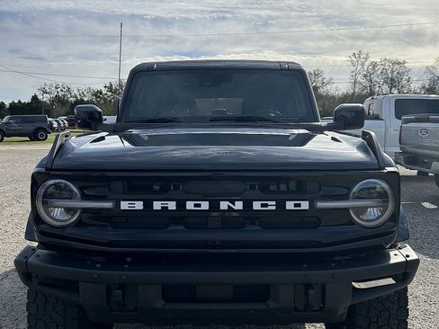 Used 2021 Ford Bronco Outer Banks image 3