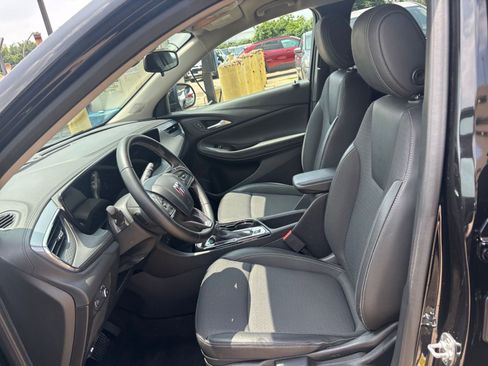 Used 2025 Buick Encore GX Preferred FWD image 25