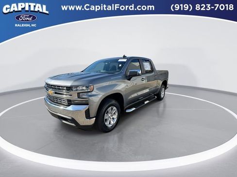 Used 2020 Chevrolet Silverado 1500 LT w/ All-Star Edition image 4