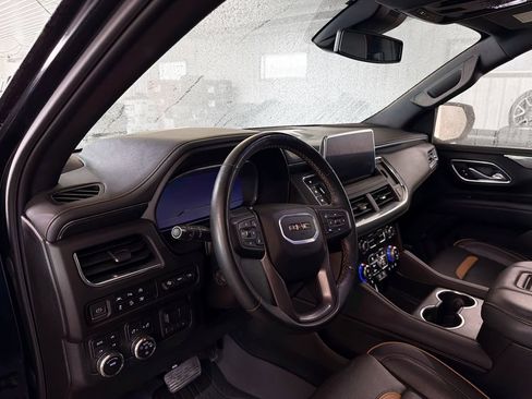 Used 2024 GMC Yukon AT4 w/ Technology Package image 8