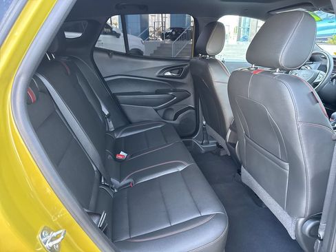 Used 2024 Chevrolet Trax RS w/ Sunroof Package FWD image 26