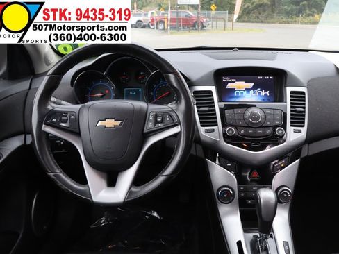 Used 2015 Chevrolet Cruze LTZ w/ Sun, Sound and Sport Package FWD image 16