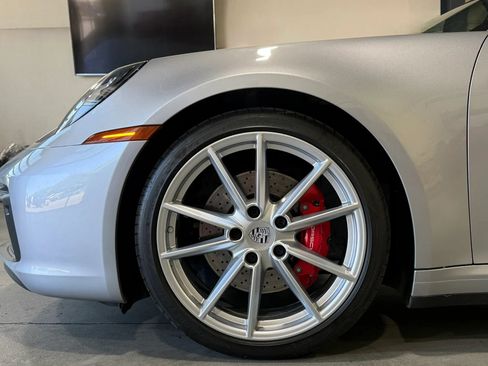 Used 2021 Porsche 911 AWD/4WD image 18