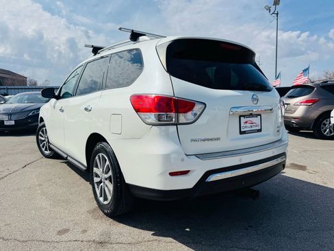 Used 2015 Nissan Pathfinder SV image 5