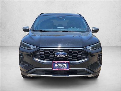 Used 2025 Ford Escape ST-Line FWD image 2