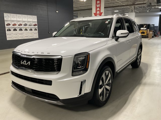 Used 2022 Kia Telluride S FWD image 17