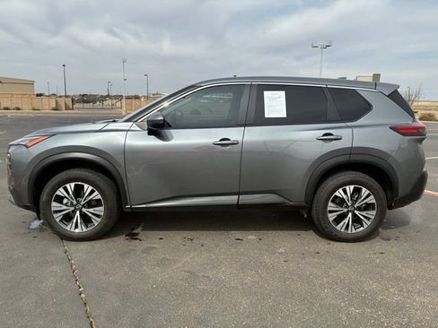 Certified 2023 Nissan Rogue SV image 3