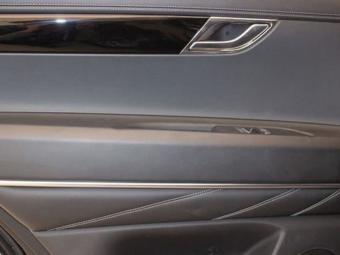 Used 2025 Genesis GV80 2.5T Standard image 18