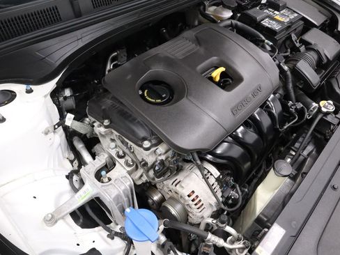 Used 2023 Kia Forte GT-Line image 15