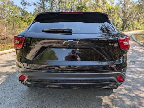 Used 2025 Chevrolet Trax RS w/ Driver Confidence Package image 7