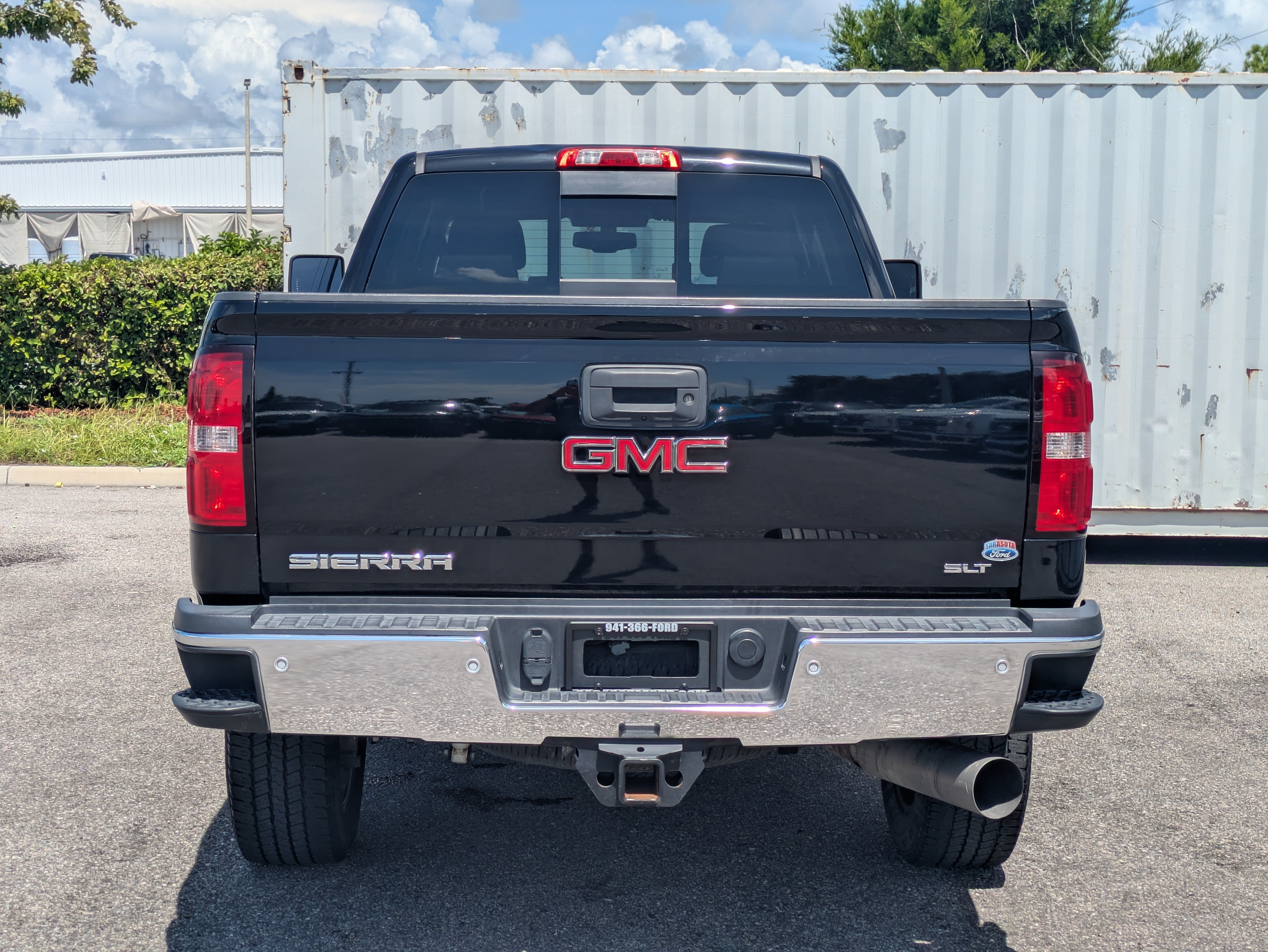 Used 2017 GMC Sierra 2500 SLT w/ Suspension Package, Off-Road AWD/4WD image 6