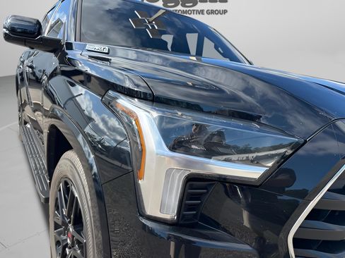 Used 2024 Toyota Sequoia 4WD image 25