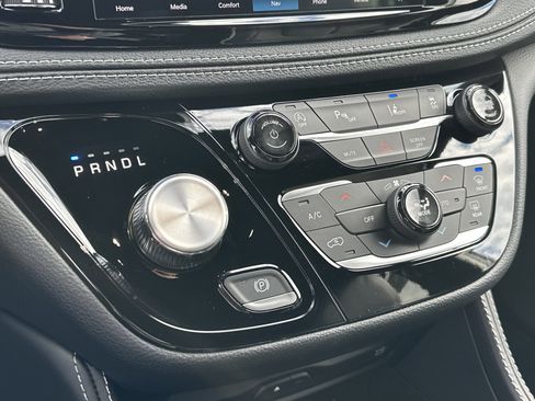 New 2026 Chrysler Pacifica Limited image 6