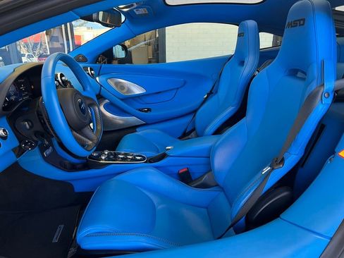 Used 2022 McLaren GT image 9