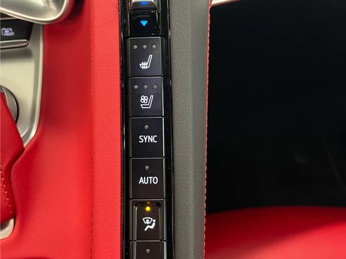 Used 2023 Chevrolet Corvette Stingray Preferred Cpe image 31