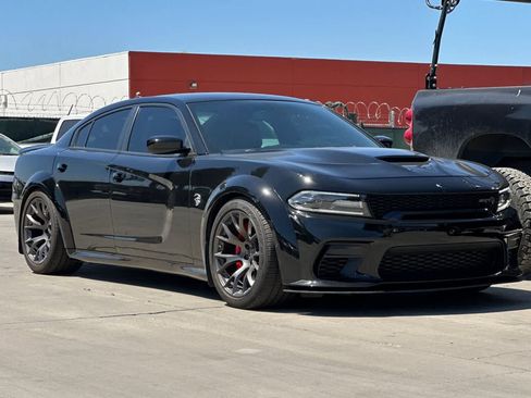 Used 2020 Dodge Charger SRT Hellcat w/ Navigation & Travel Group RWD image 10