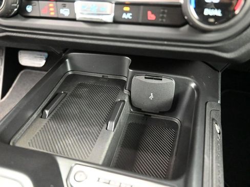 New 2025 Ford Bronco Outer Banks image 29