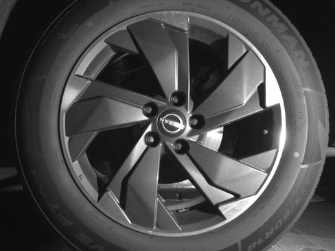 Used 2025 Nissan Rogue SV AWD/4WD image 14