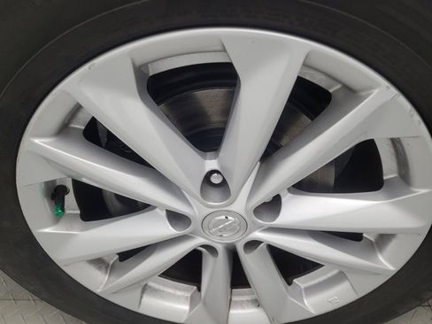 Used 2018 Nissan Rogue Sport S w/ S Appearance Package image 31