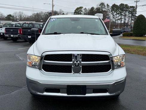 Used 2024 RAM 1500 Classic SLT image 9