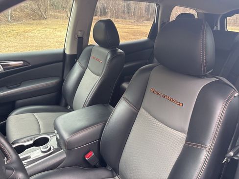 Used 2020 Nissan Pathfinder SV w/ Rock Creek Edition image 23
