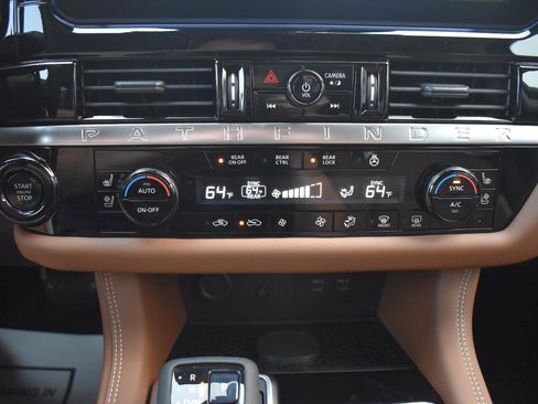 New 2026 Nissan Pathfinder Platinum image 44