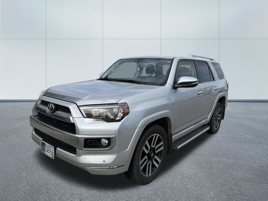 Used 2019 Toyota 4Runner SR5 AWD/4WD image 8