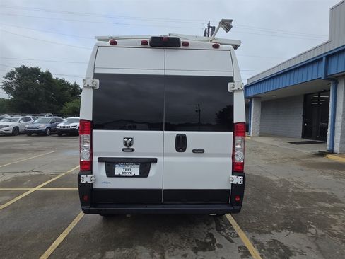 Used 2019 RAM ProMaster 2500 FWD image 3