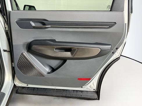 Used 2024 Kia EV9 Light Long Range image 31